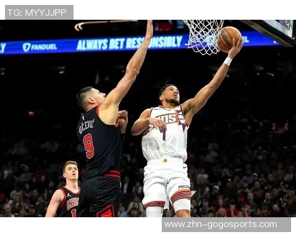 布克砍下41分武切维奇贡献24分6篮板太阳轻取公牛