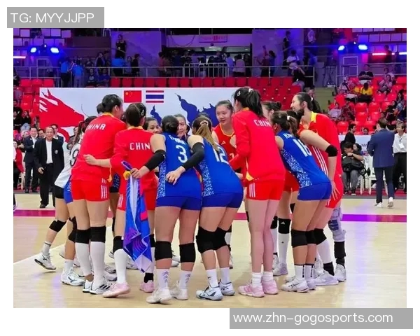 女排奋勇争先迎战泰国队全力以赴争夺胜利荣耀 女排奋勇争先迎战泰国队全力以赴争夺胜利荣耀